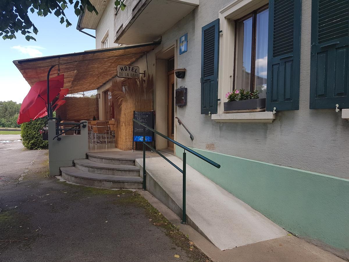 Hotel De La Gare, Vendlincourt Buitenkant foto